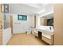 4223 Queen St, Sault Ste  Marie, ON P6A5K9 Photo 41
