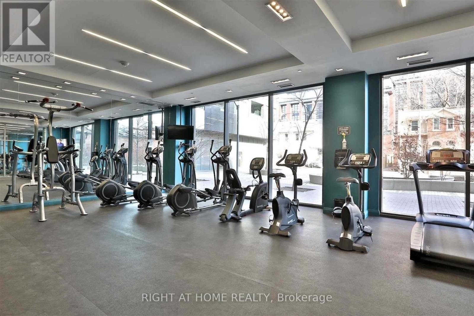 #1623 525 ADELAIDE STREET W - Image 29