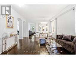 216 Greenwood Road, Whitchurch Stouffville, ON L4A4N8 Photo 13