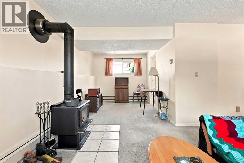 Listing photo – 38 Meadowview Close, Sylvan Lake