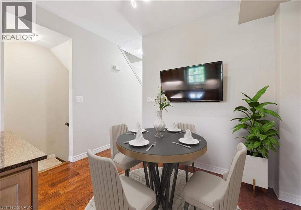 4 CHELTENHAM Mews - 8