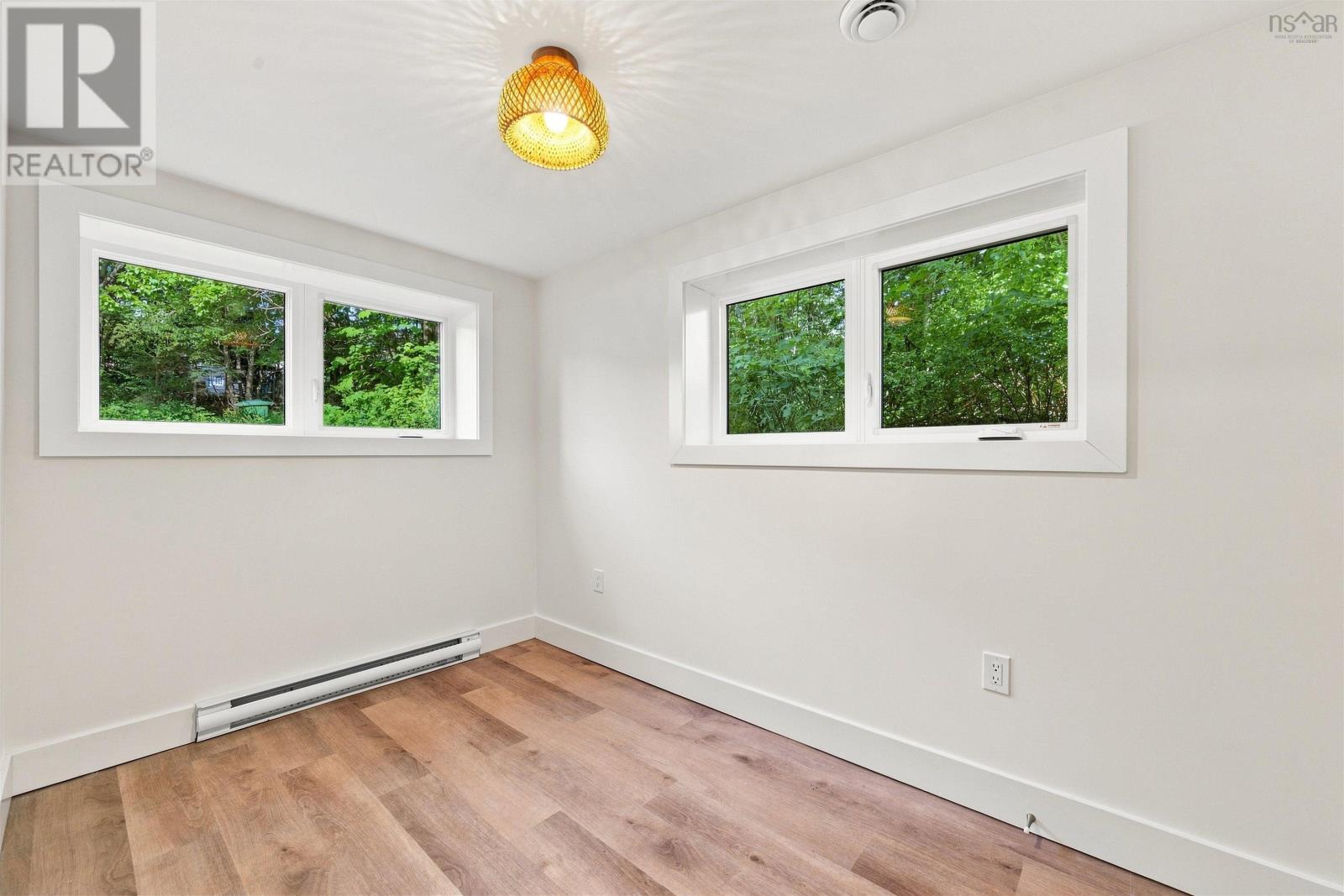 Property 32 of 47 of 3 Admiral Street
