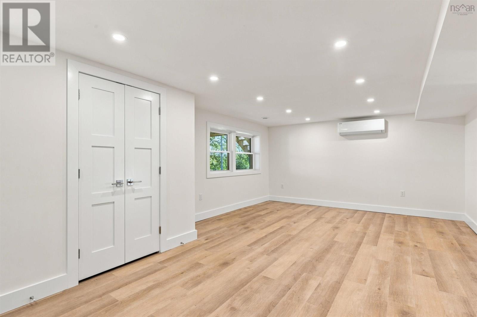 Property 26 of 47 of 3 Admiral Street