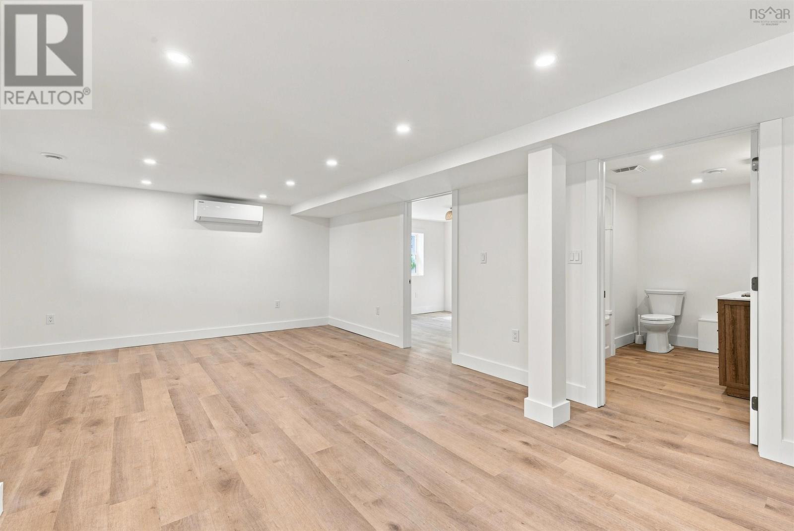Property 27 of 47 of 3 Admiral Street
