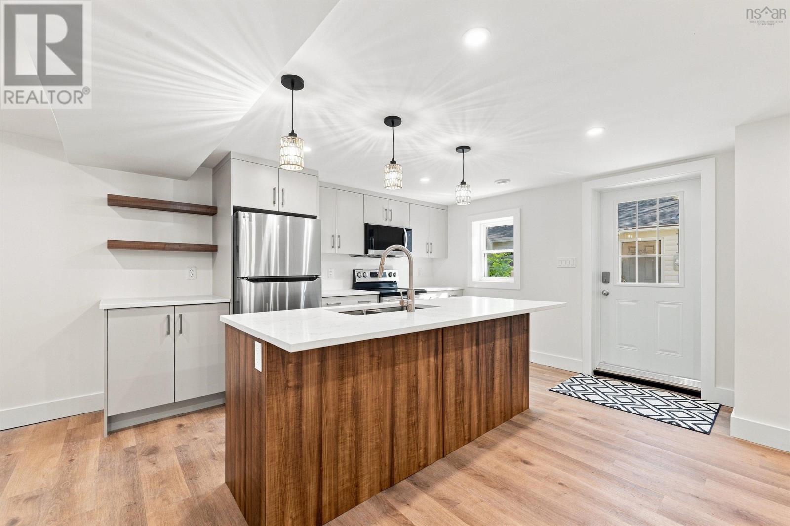 Property 21 of 47 of 3 Admiral Street