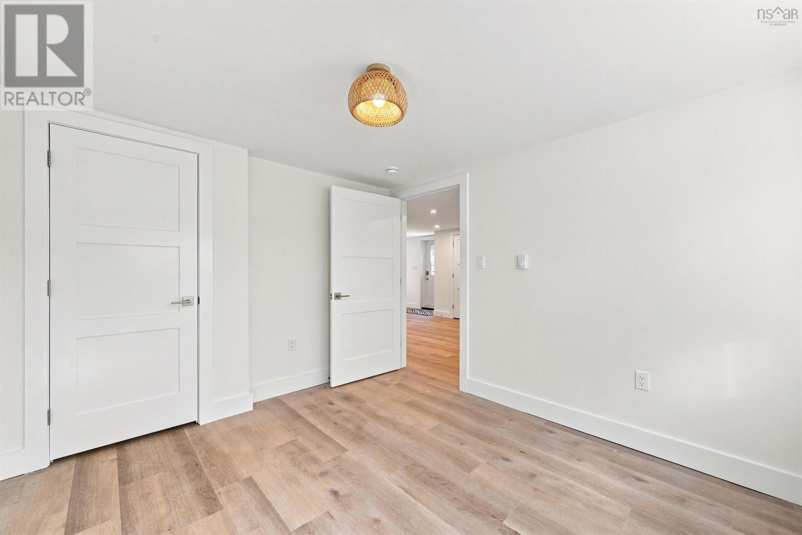 Property 28 of 47 of 3 Admiral Street