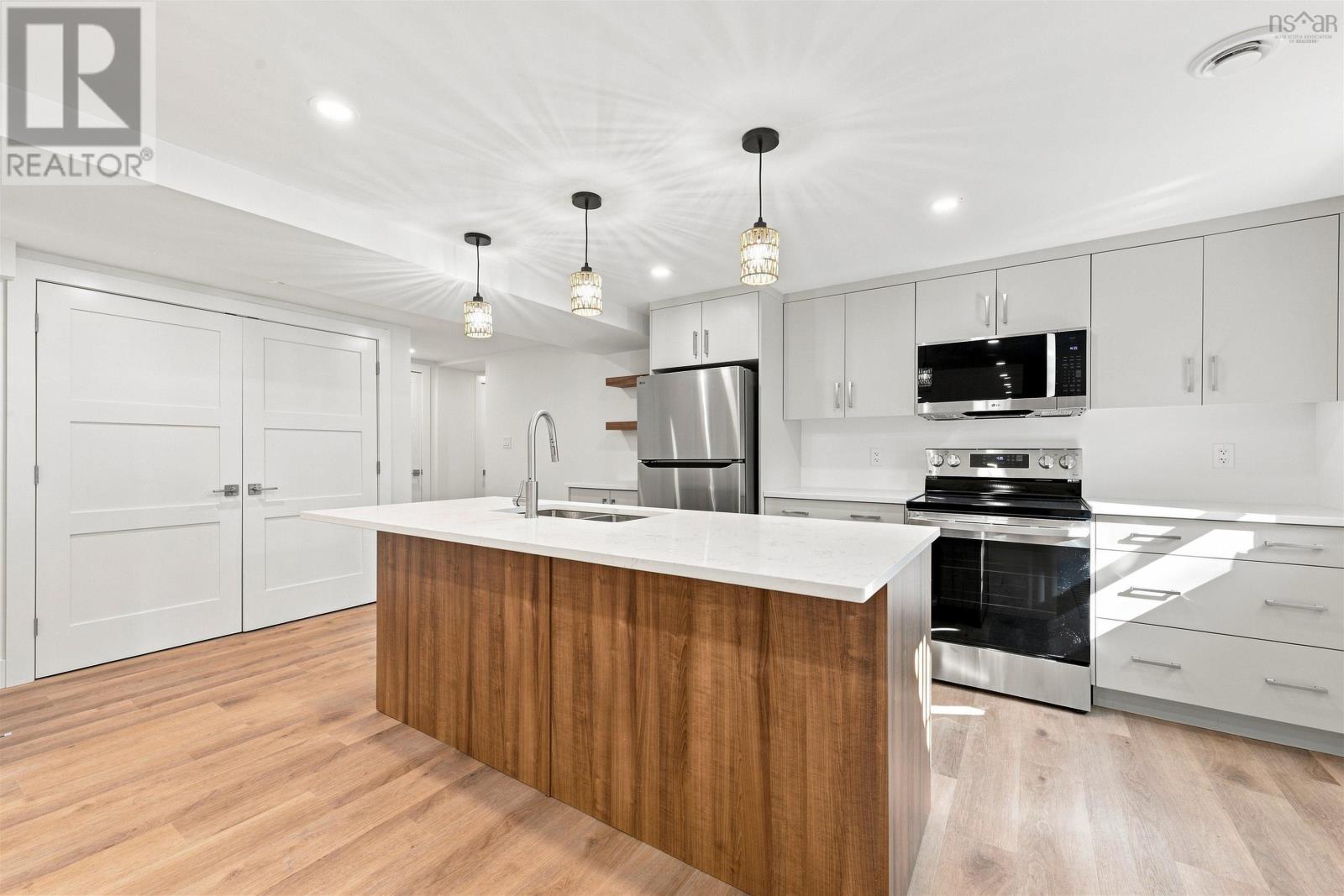 Property 22 of 47 of 3 Admiral Street