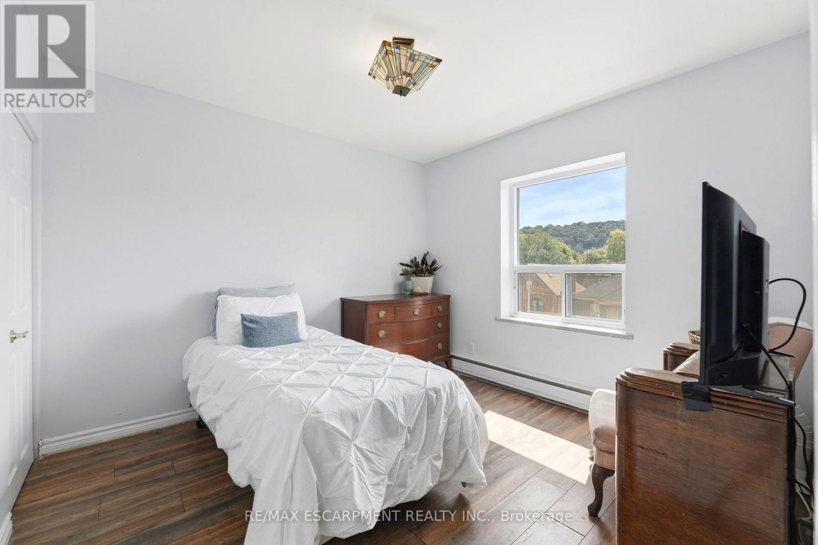 #401 174 HERKIMER STREET - 13