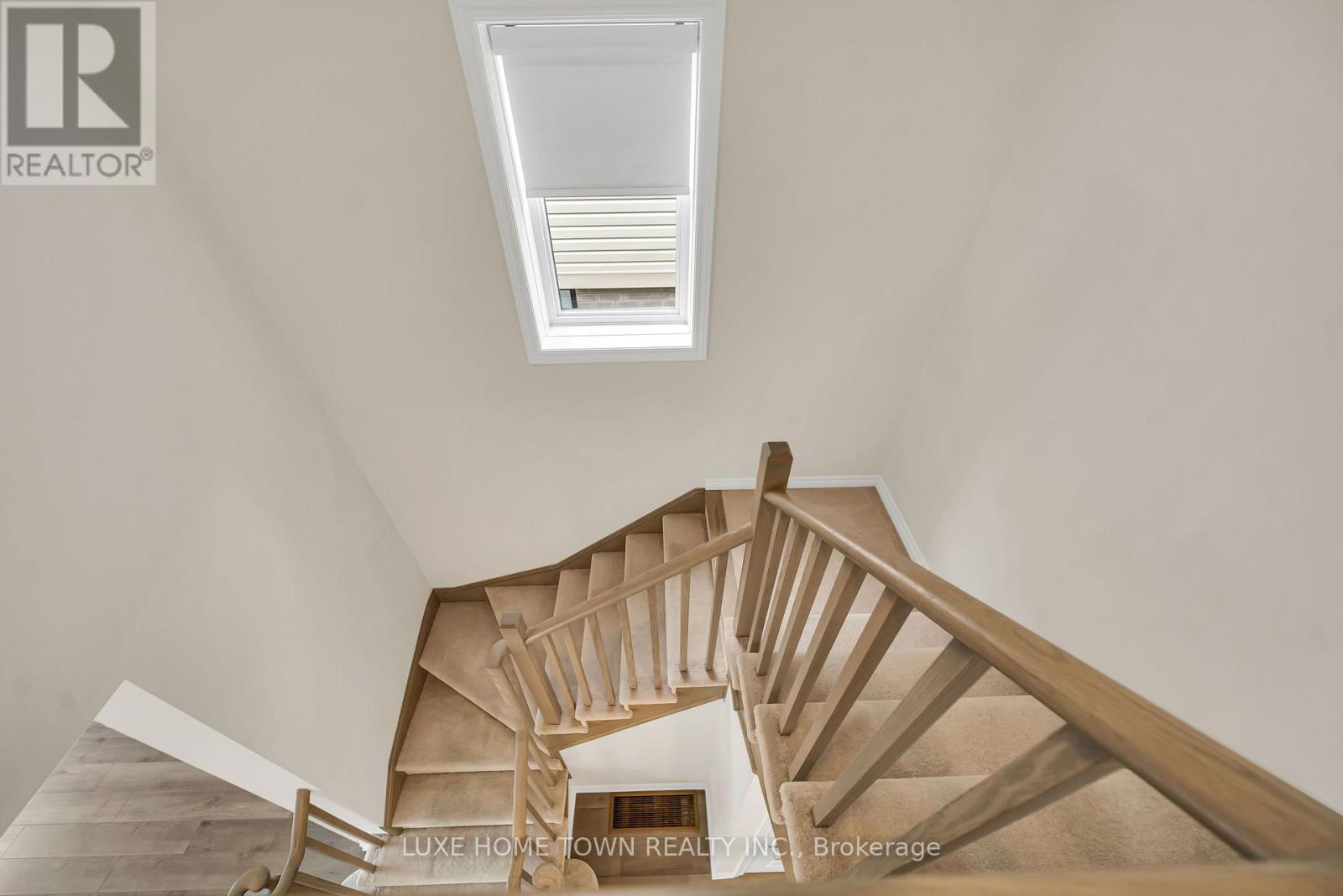 82 PREST WAY - 19