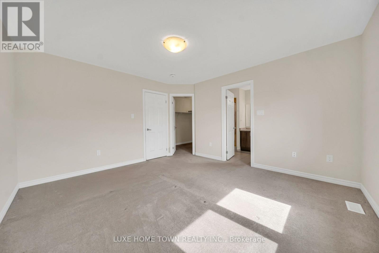 82 PREST WAY - 21