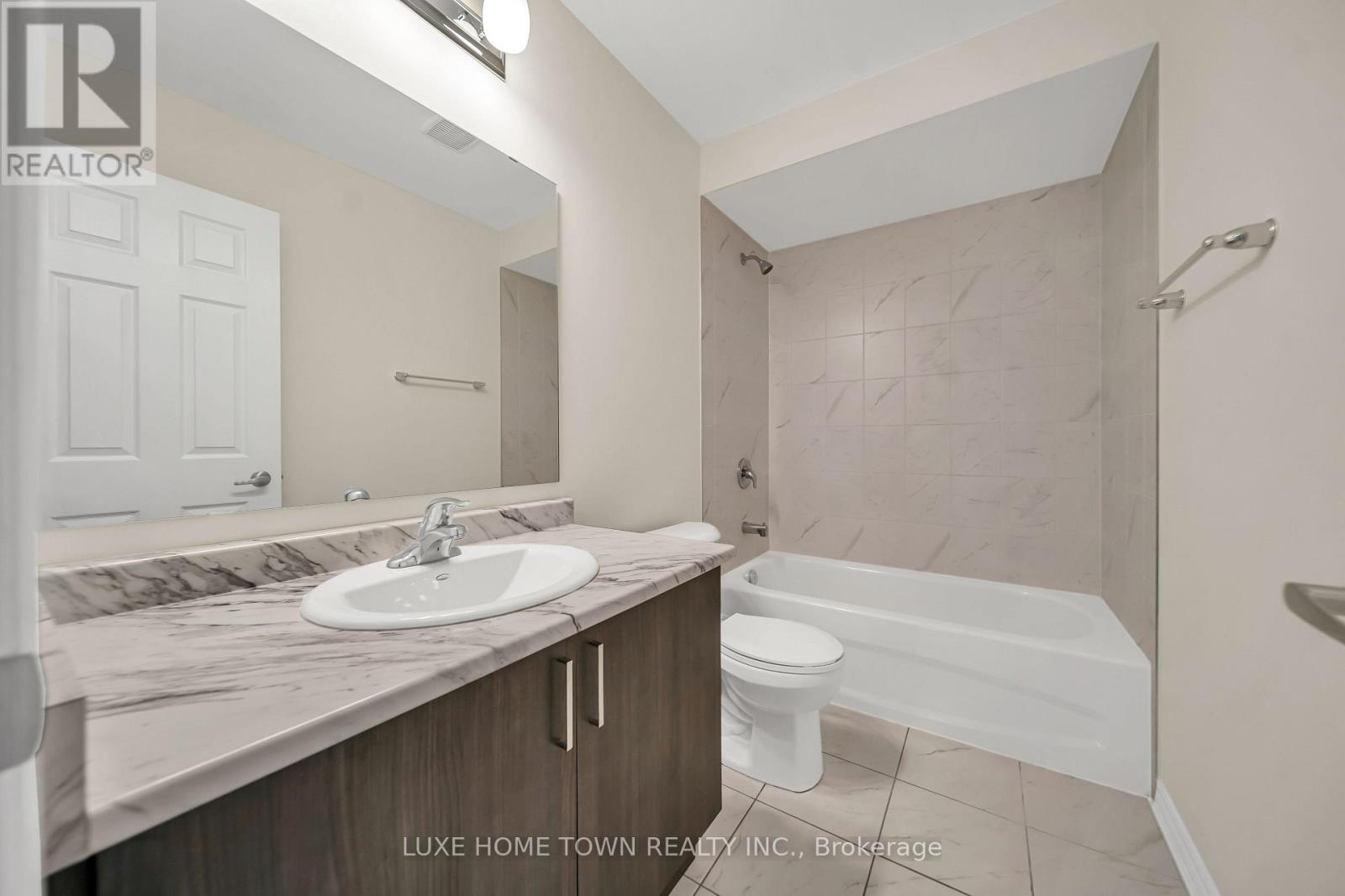 82 PREST WAY - 26