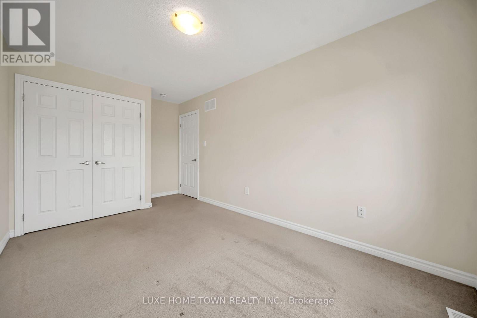 82 PREST WAY - 29