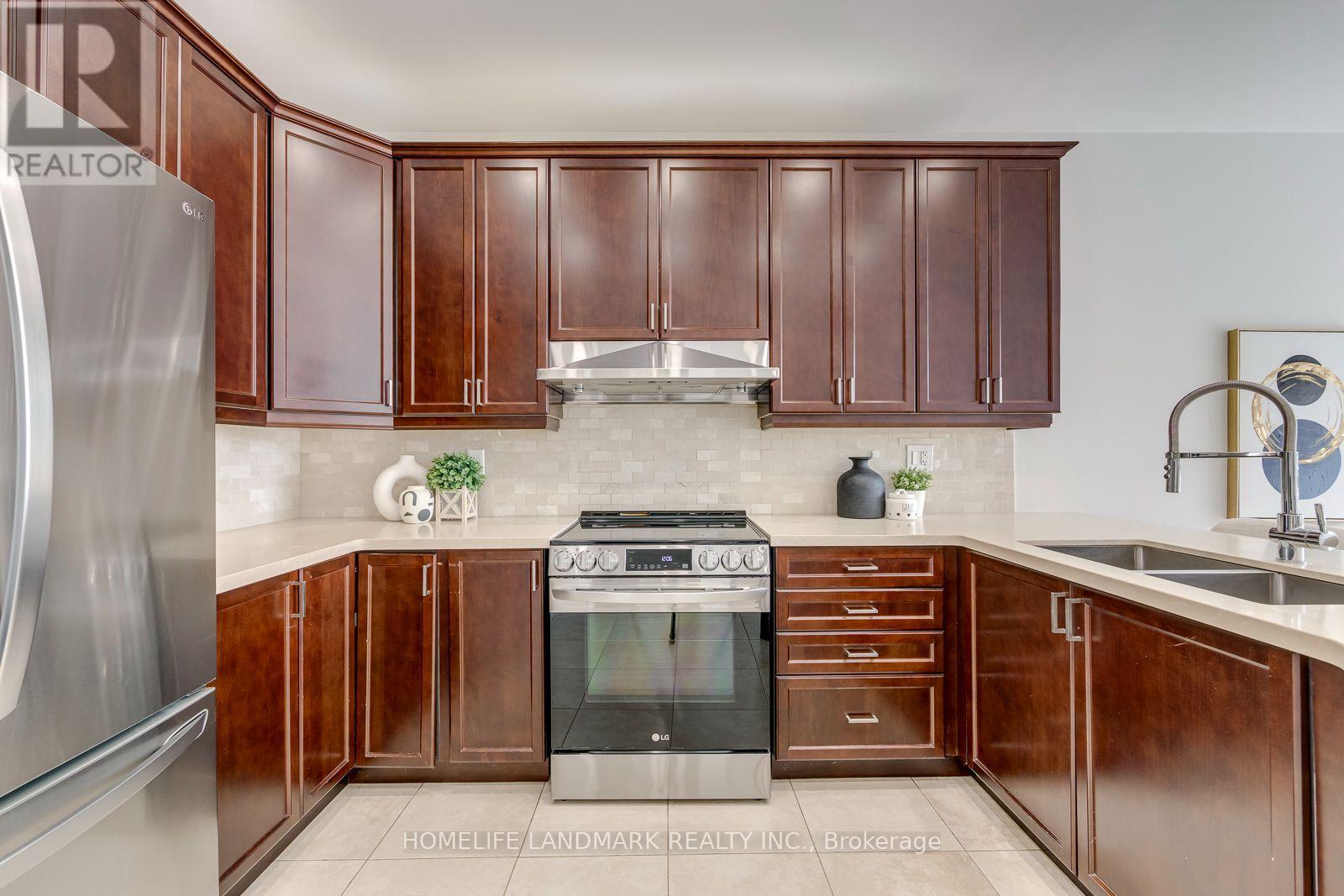 2462 PINE GLEN ROAD - 13