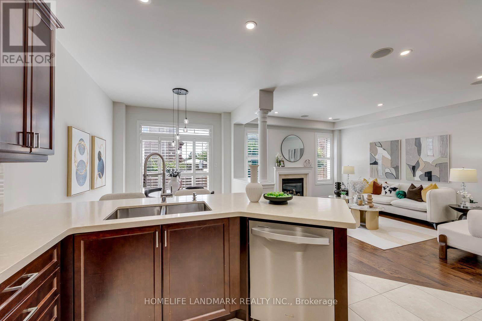 2462 PINE GLEN ROAD - 18