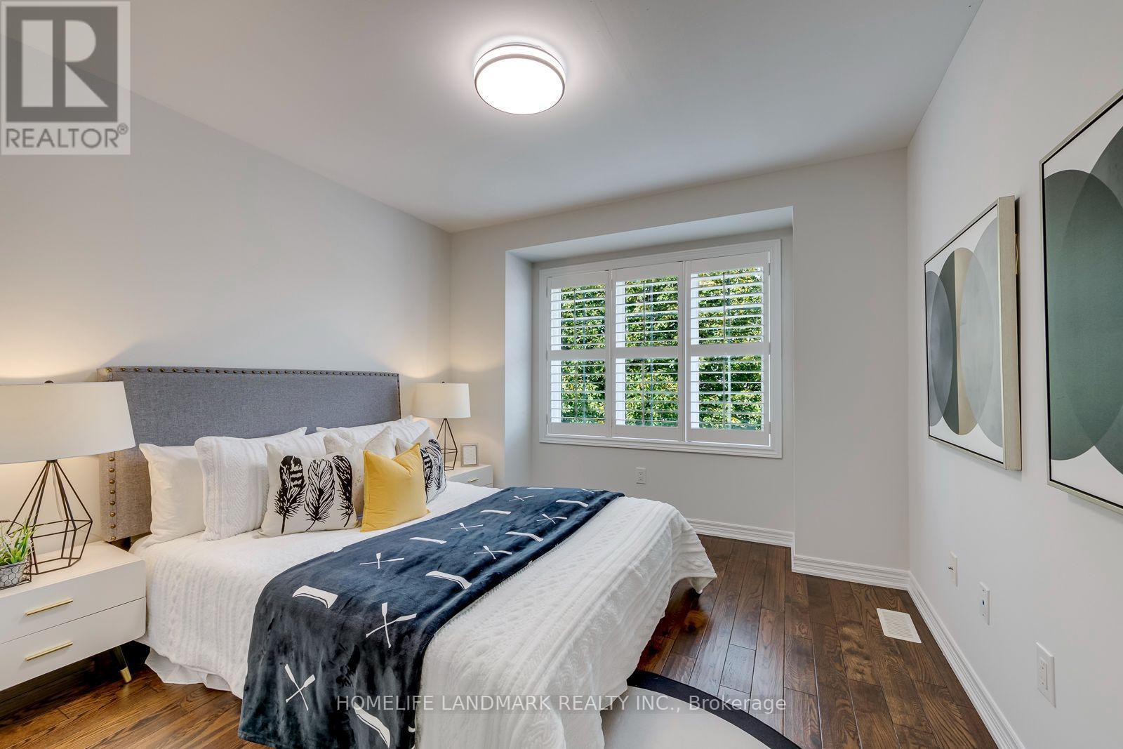 2462 PINE GLEN ROAD - 32