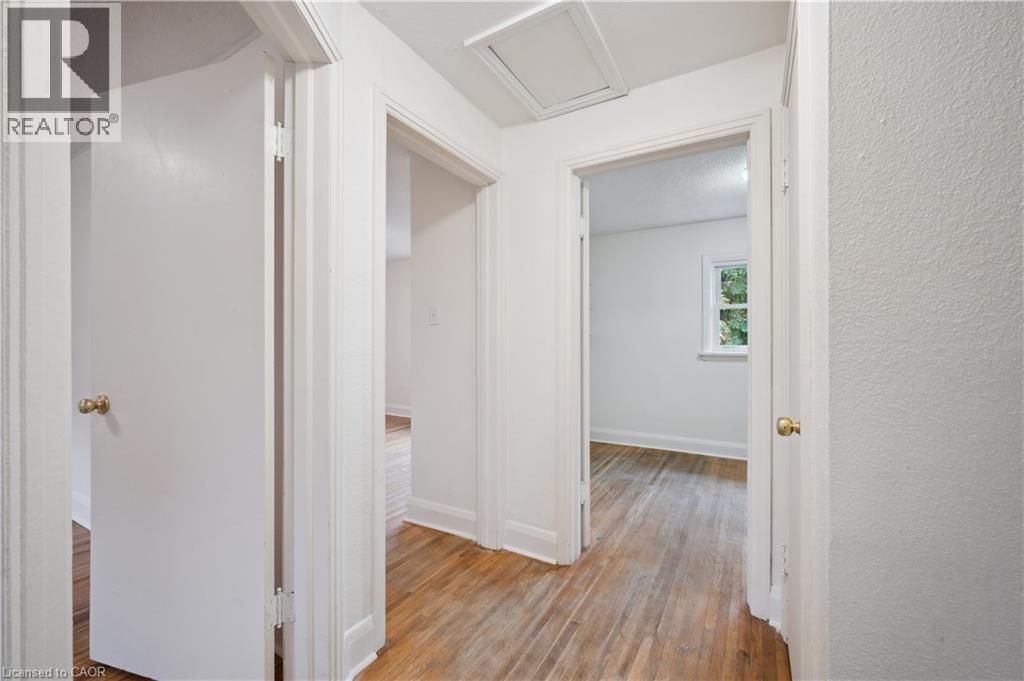 103 DUNBAR Road S - Image 15