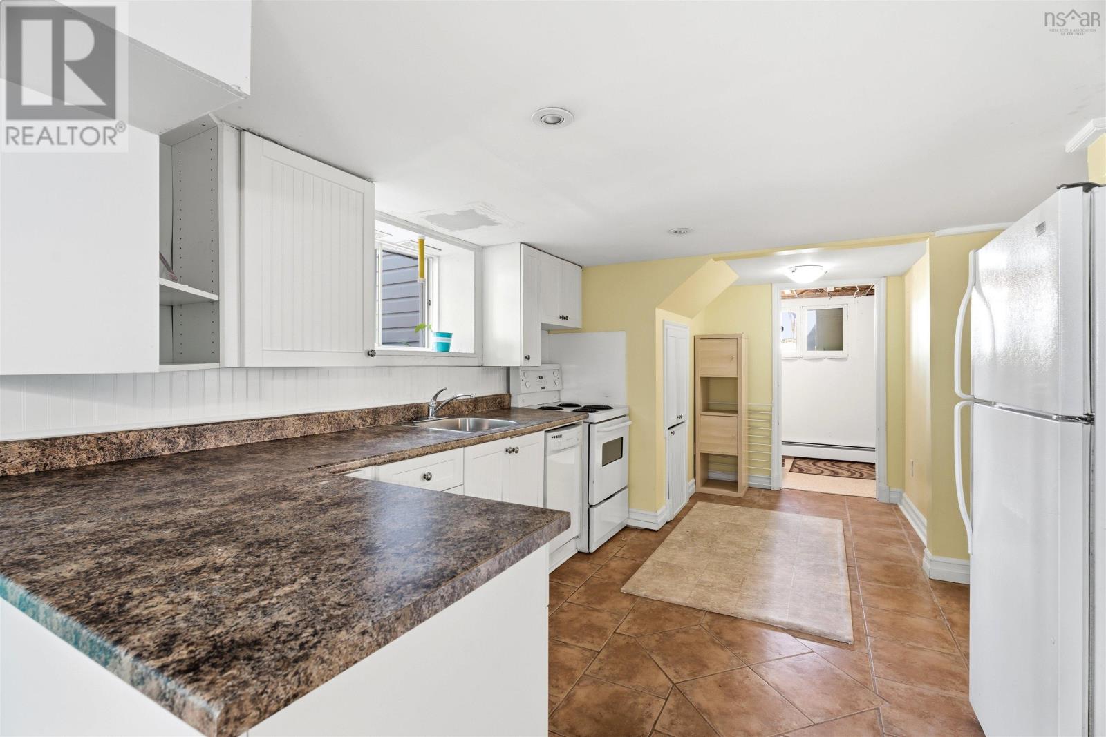 42 Birch Street - 37