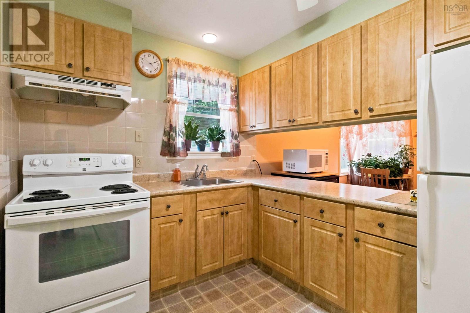 2552 Brunswick Street - 11
