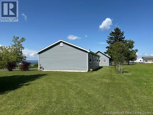 557 Chaleur Street - Image 29