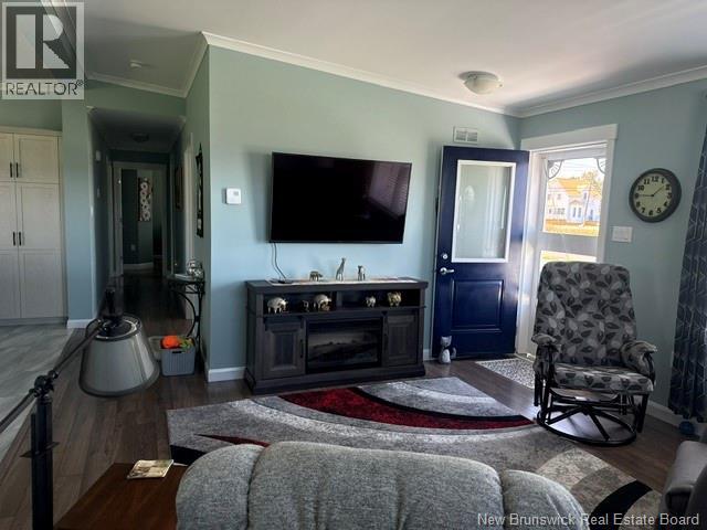 557 Chaleur Street - Image 7
