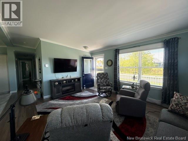 557 Chaleur Street - Image 8