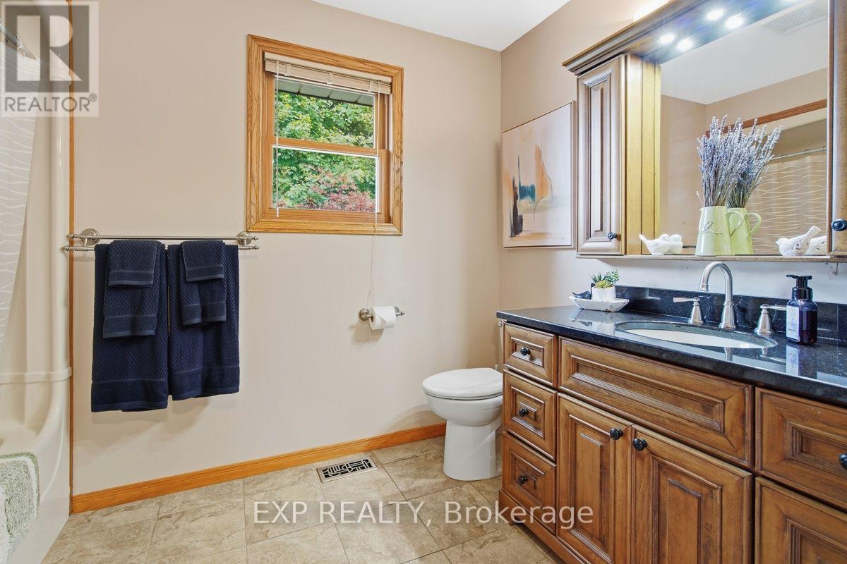 23401 MELBOURNE ROAD - Image 30