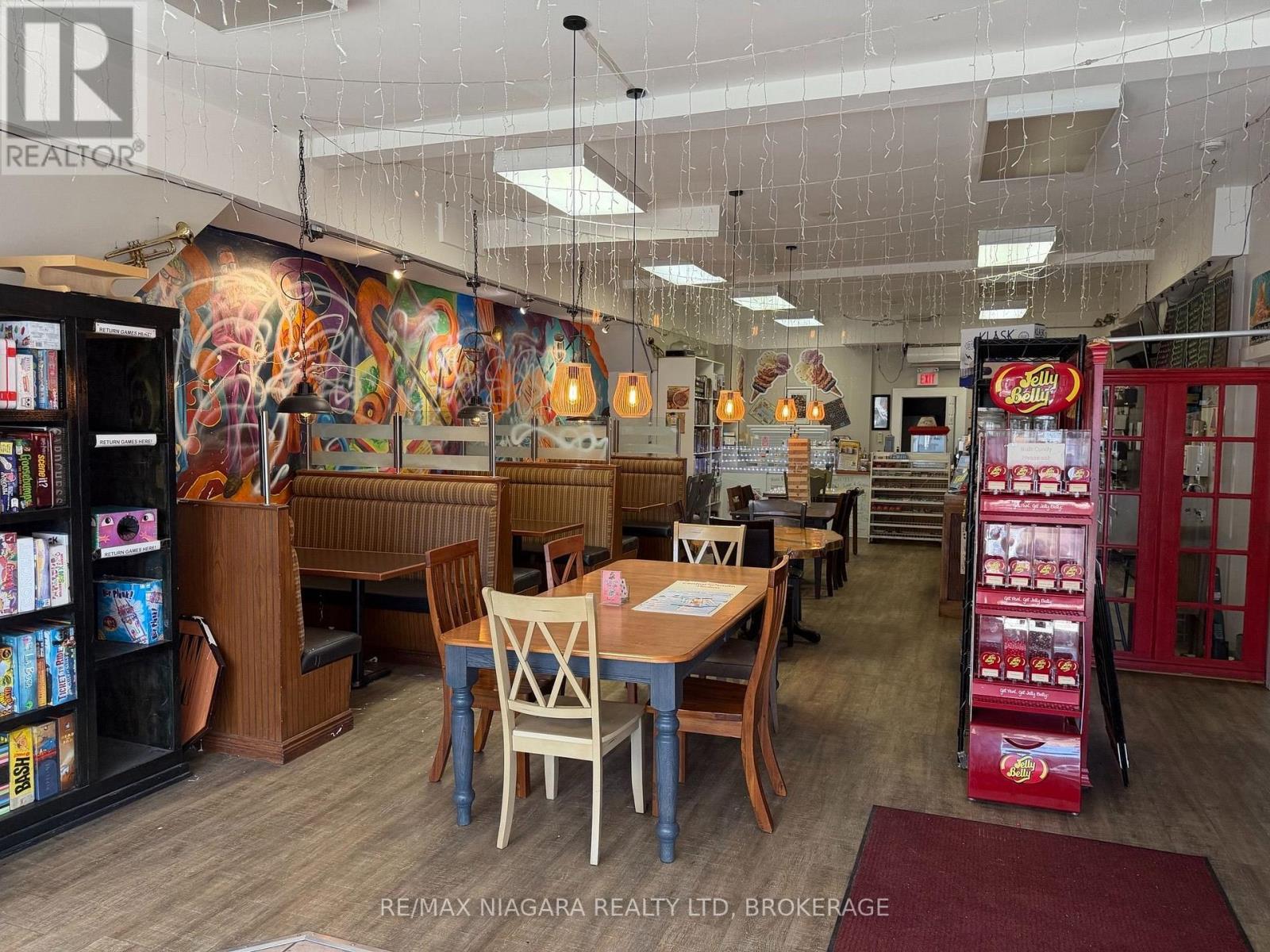 #3 206 Jarvis Street, Fort Erie (Central), Ontario, L2A2S5, Fort Erie (Central), Ontario — photo 3 of 5