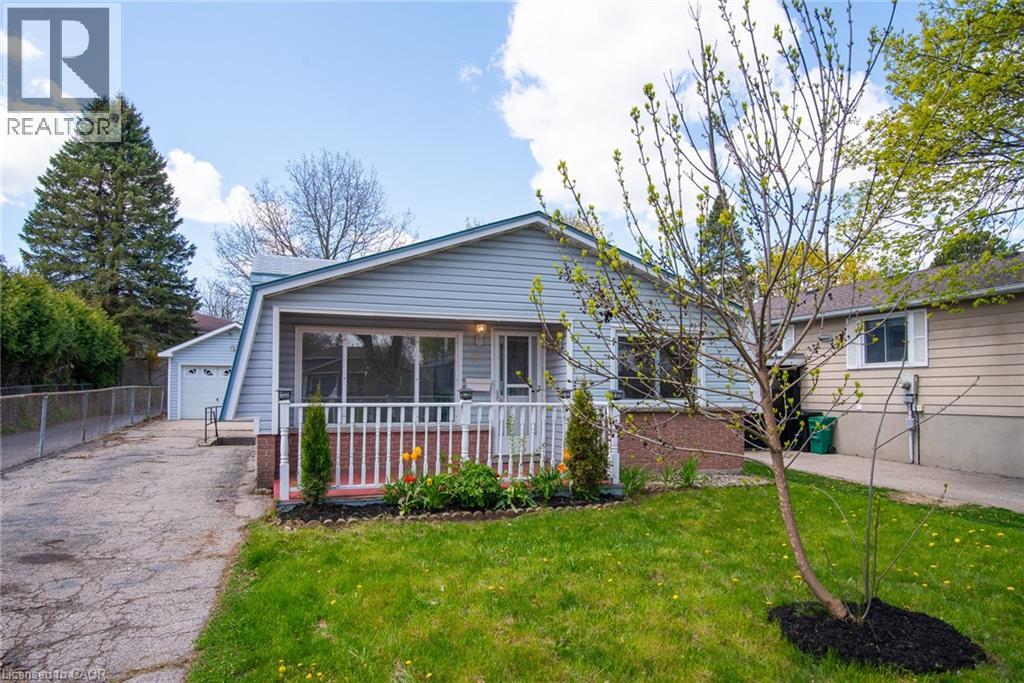 87 CHRISTOPHER Drive - Image 4