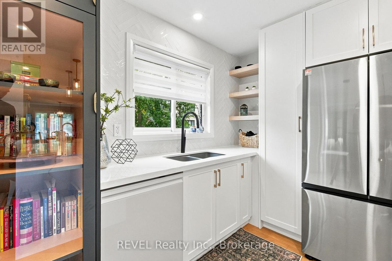 28 FALSTAFF CRESCENT - Image 12