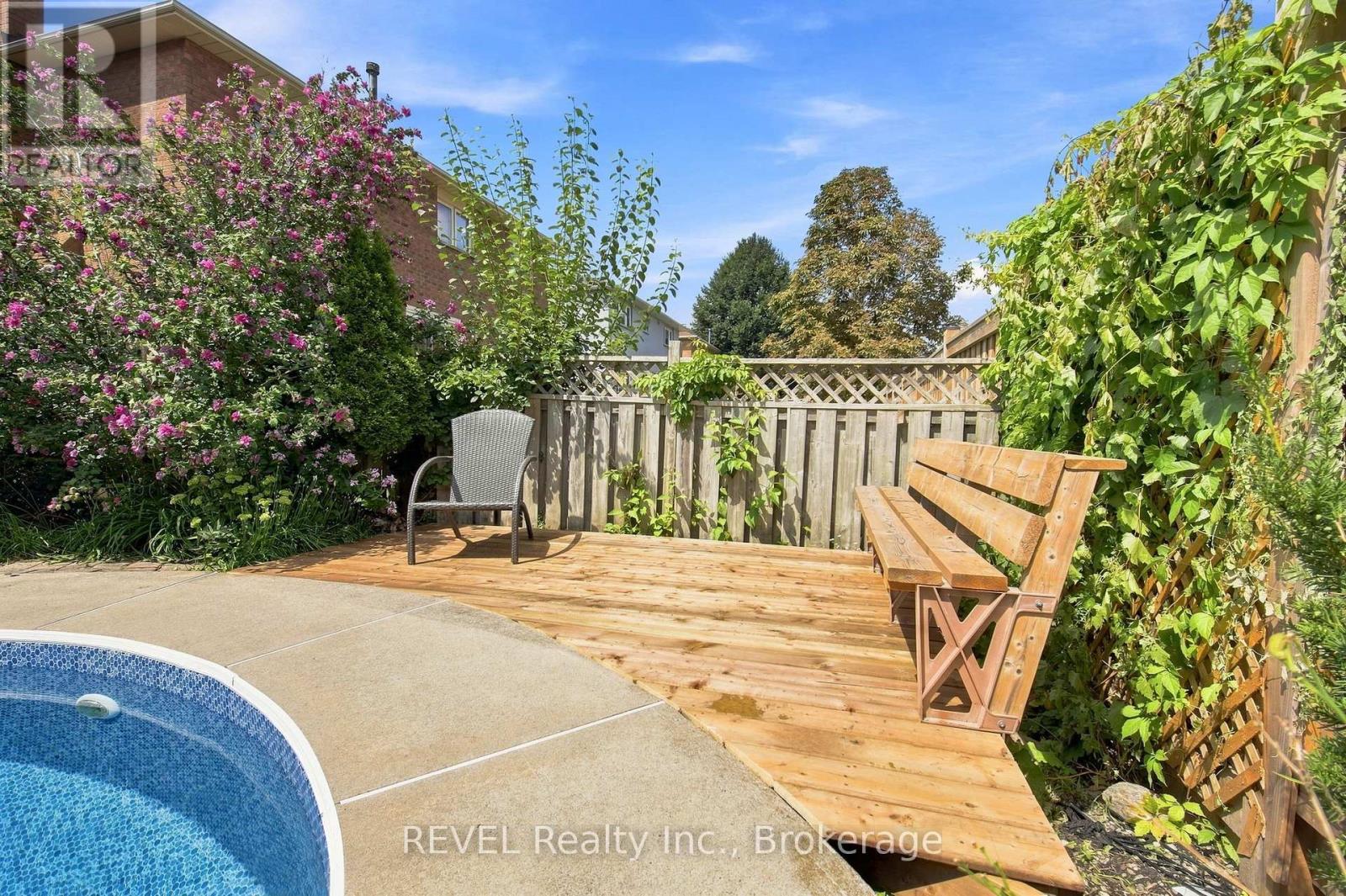 28 FALSTAFF CRESCENT - Image 40