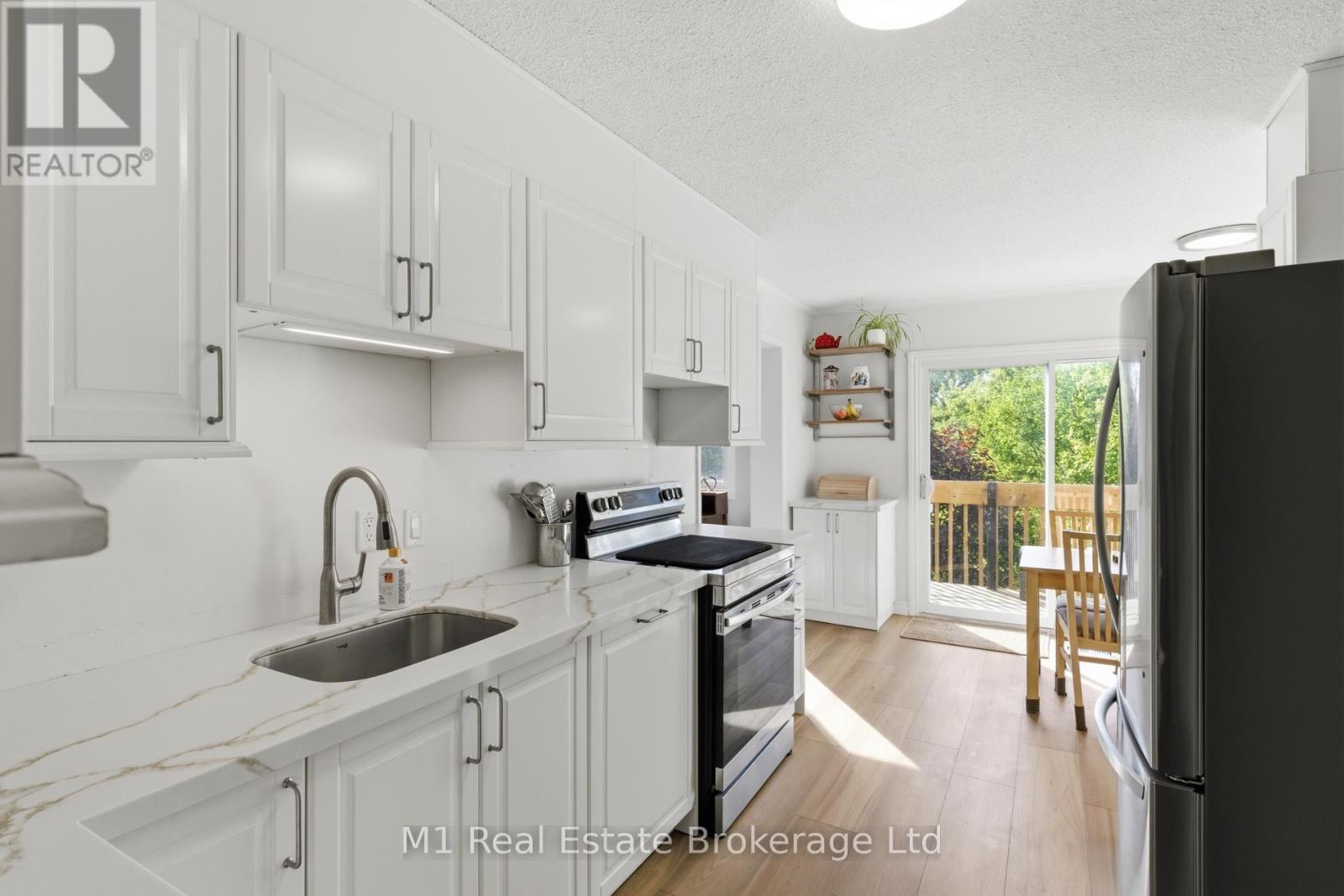 #85 295 WATER STREET - 1