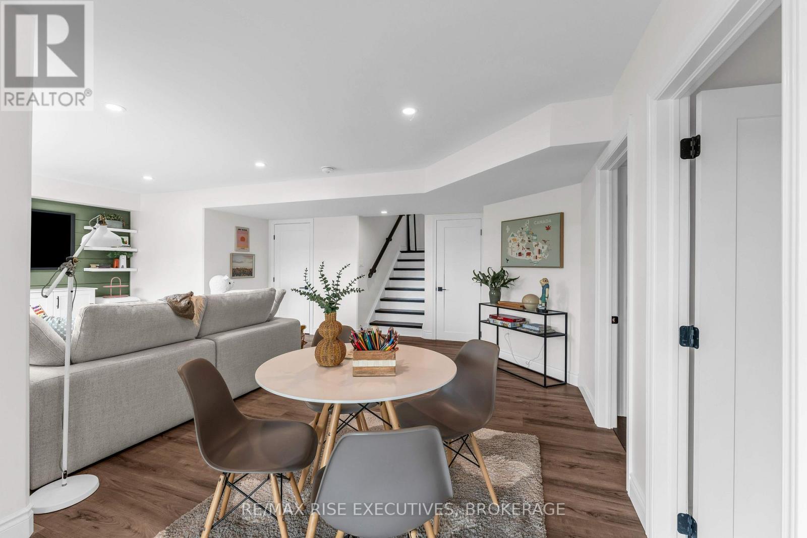 232 MILL POND PLACE - 39