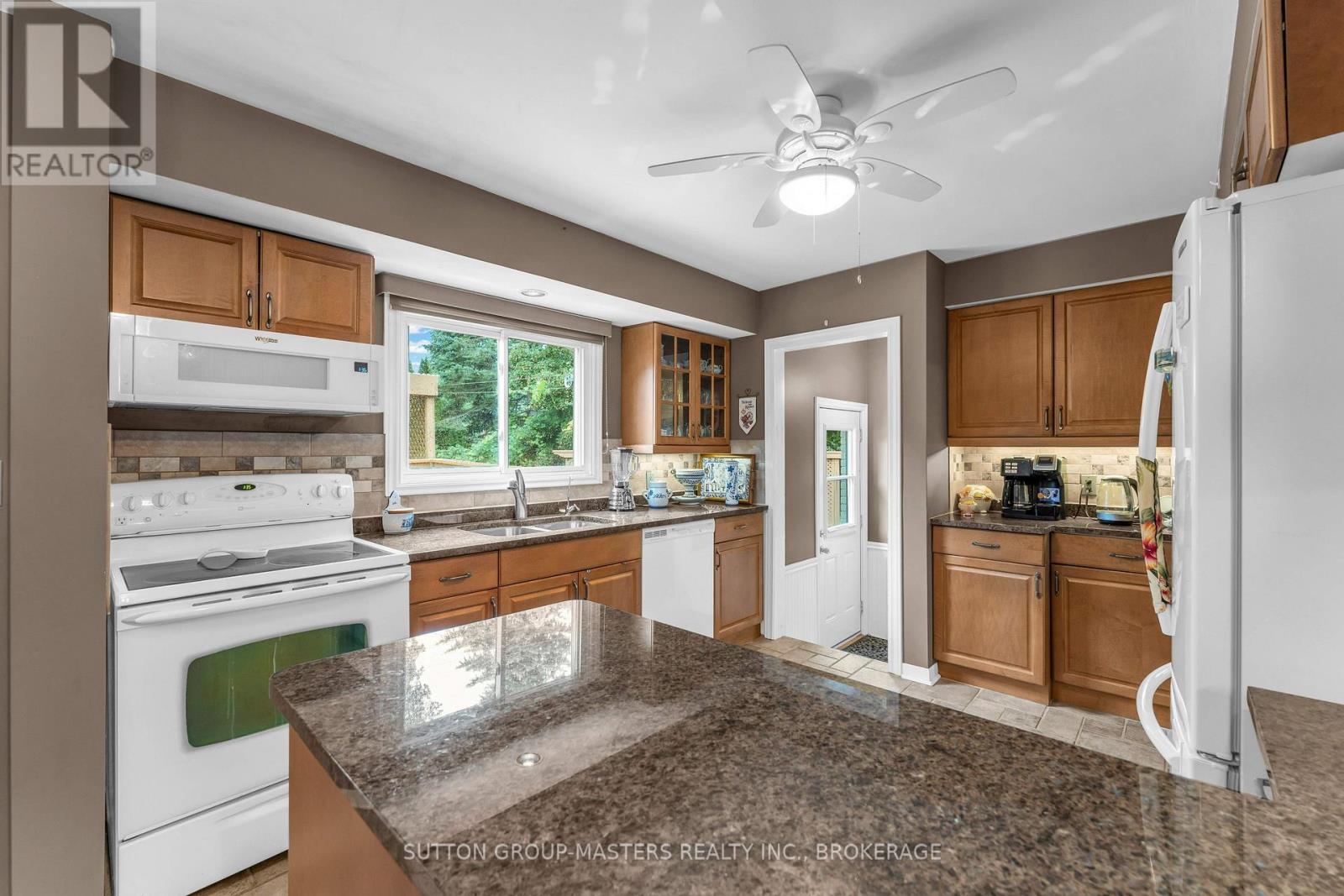 120 LIDDELL CRESCENT - 14
