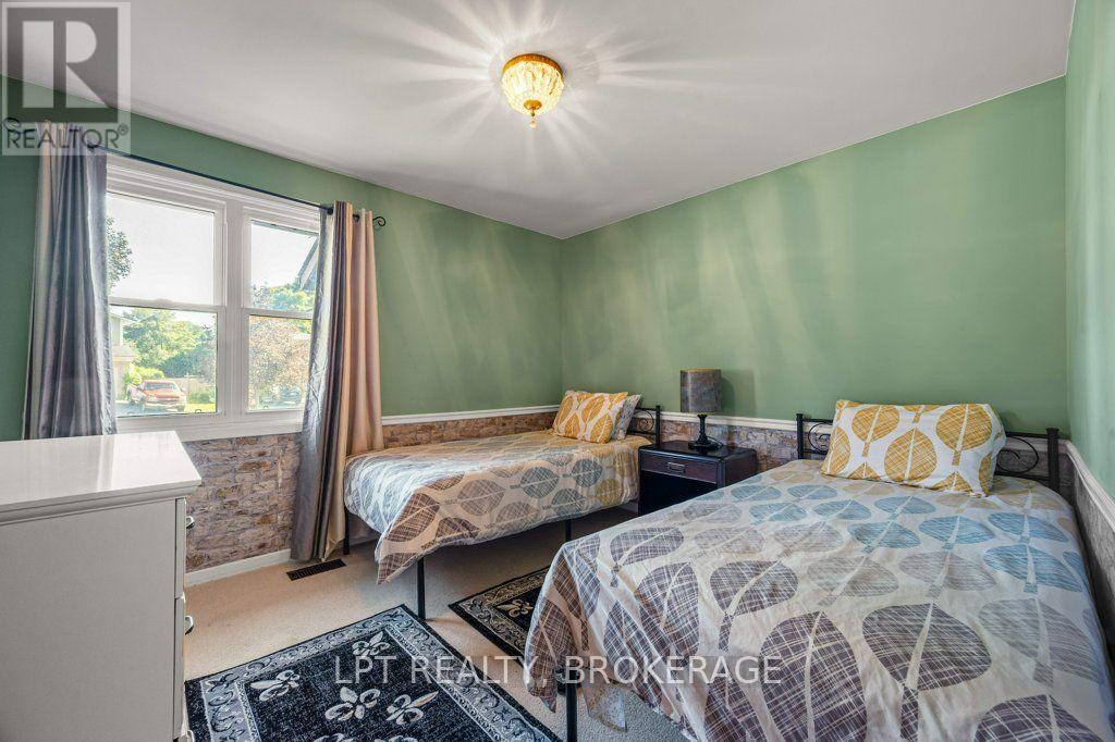 785 ALLUM AVENUE - 22