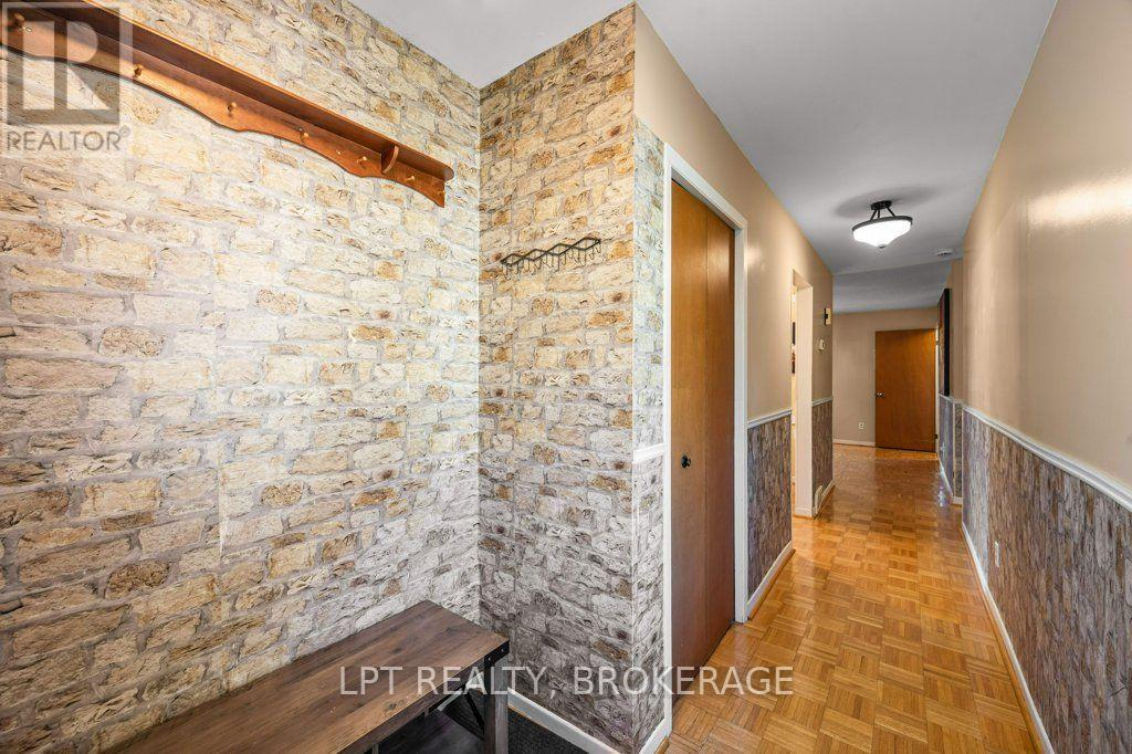 785 ALLUM AVENUE - 5