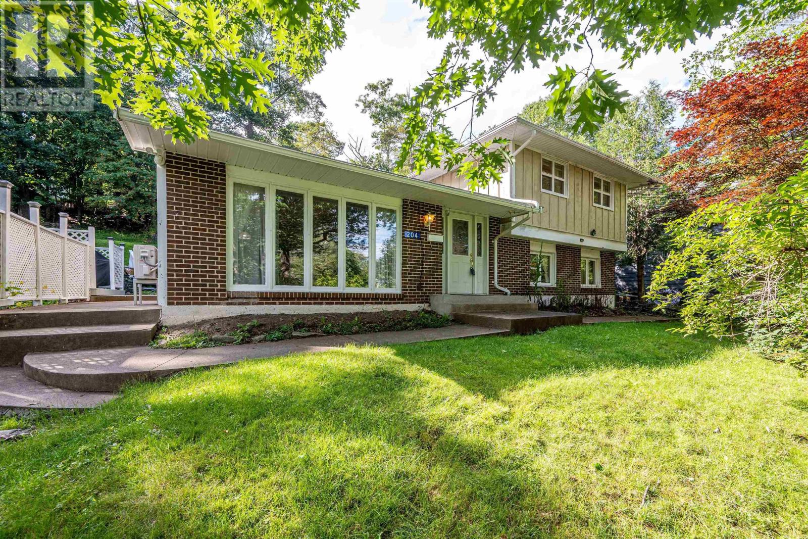 204 High Street - 1
