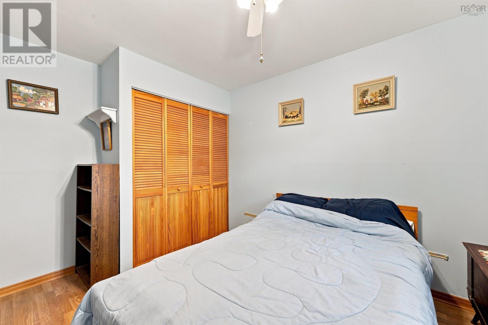 Property 24 of 37 of 204 High Street
