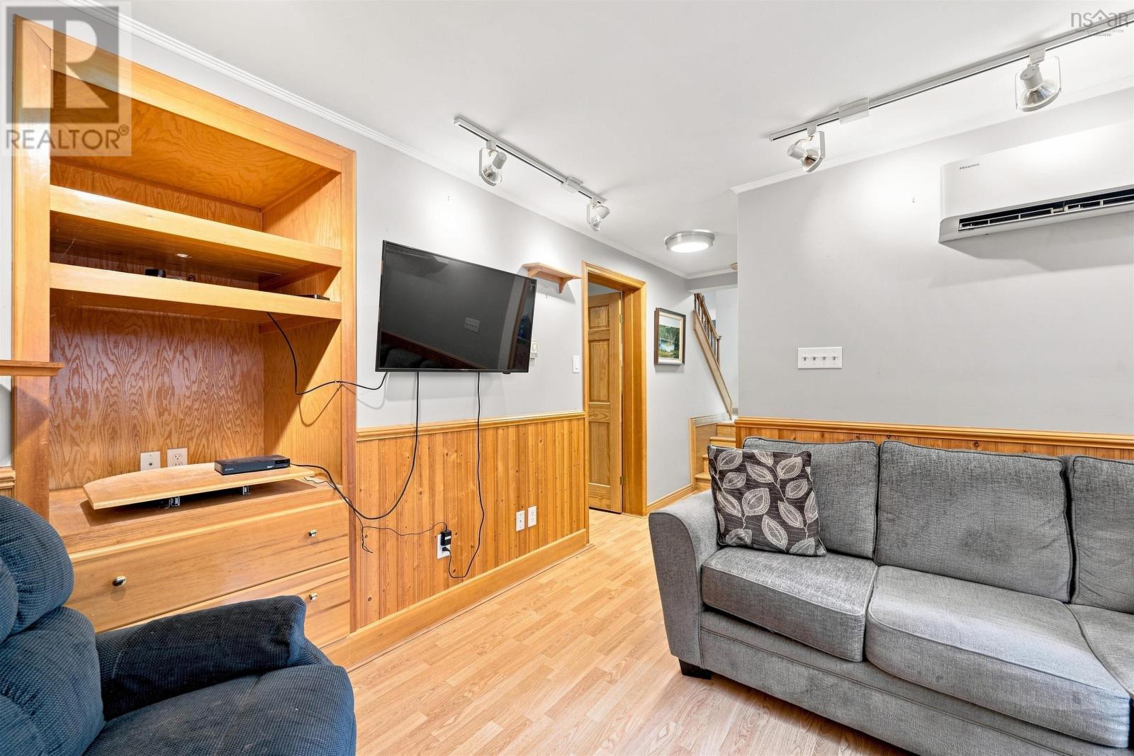 204 High Street - 29