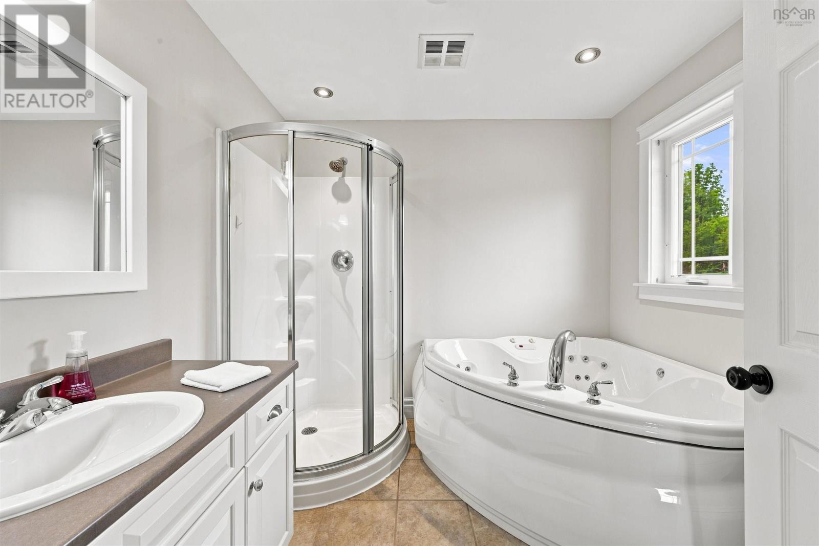 Property 21 of 48 of 118 Palmer Road