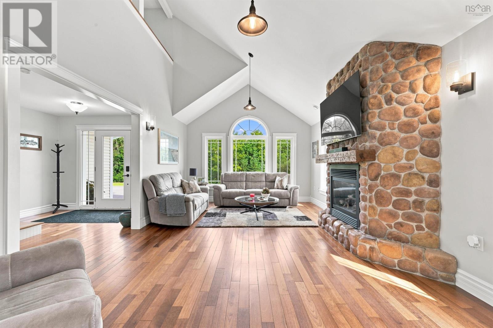 Property 7 of 48 of 118 Palmer Road