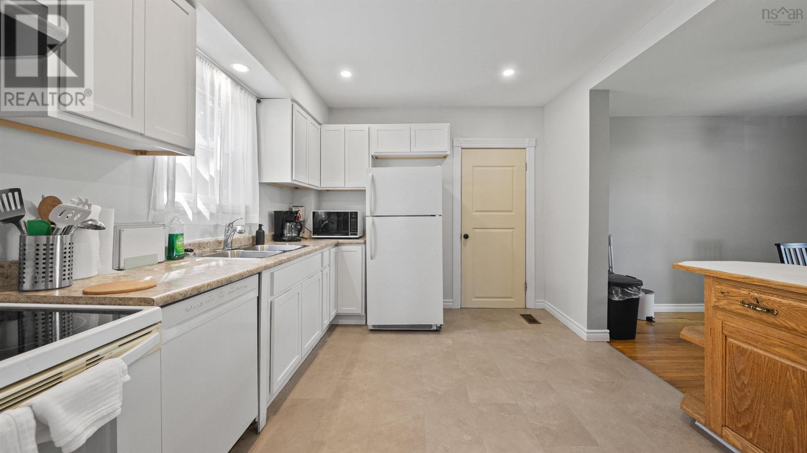Property 8 of 34 of 62 Maple Avenue