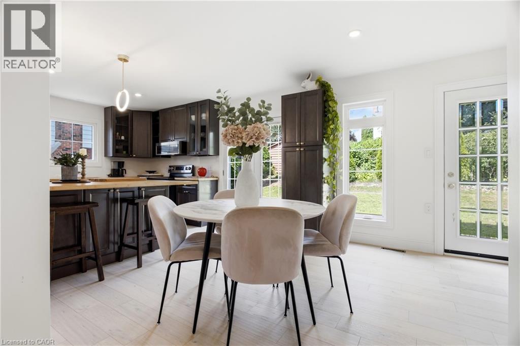 416 CLAIRBROOK Crescent - 15