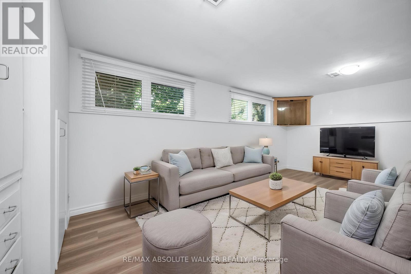 5 WEST HERRINGTON COURT - Image 32
