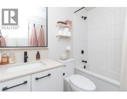 401 958 Pharoah Mews, Langford, BC V9B7A1 Photo 22