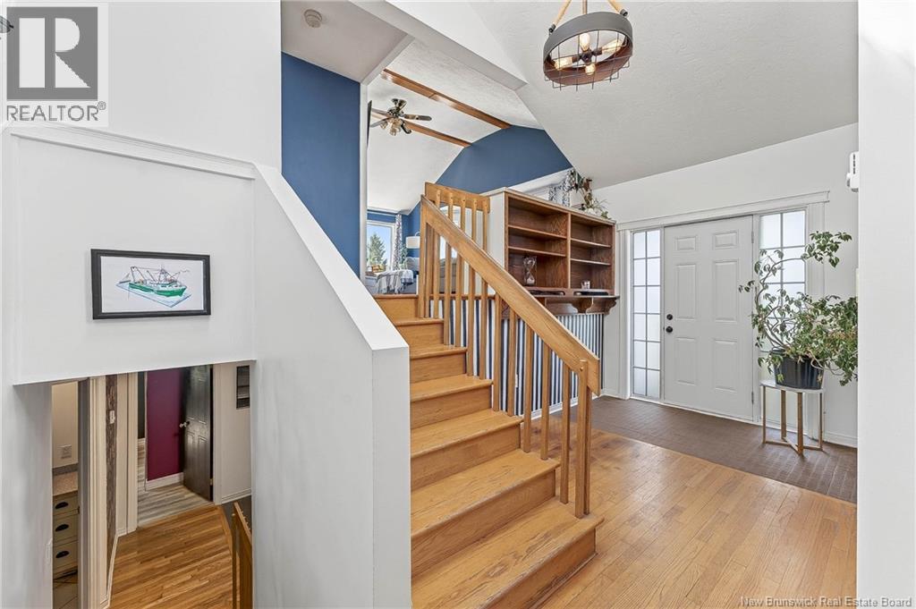 2 Sunset Boulevard - Image 12