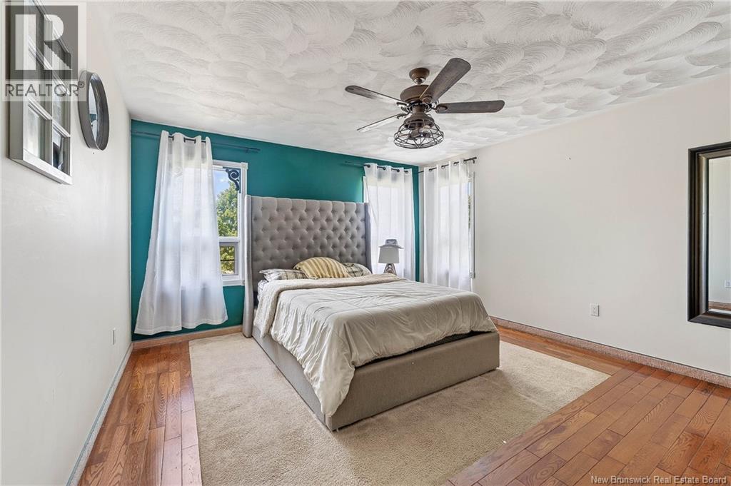 2 Sunset Boulevard - Image 21