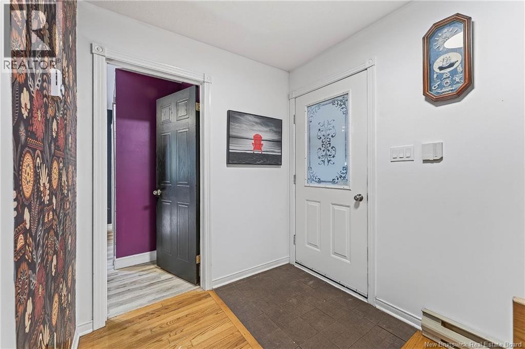 2 Sunset Boulevard - Image 33