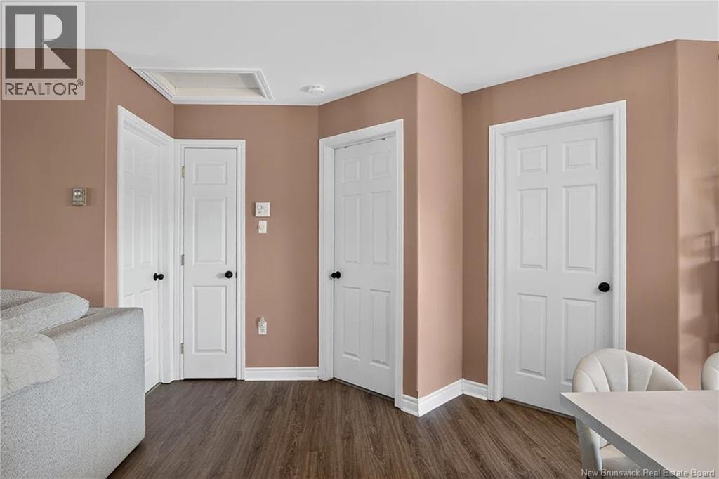8 Omega Drive - Image 17