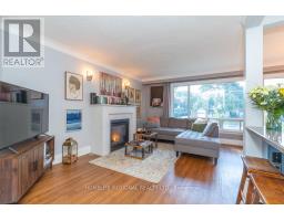 Family room - 128 The Westway, Toronto, ON M9P2B9 Photo 12