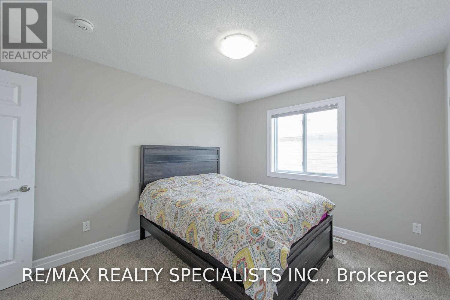 3251 TURNER CRESCENT - 12